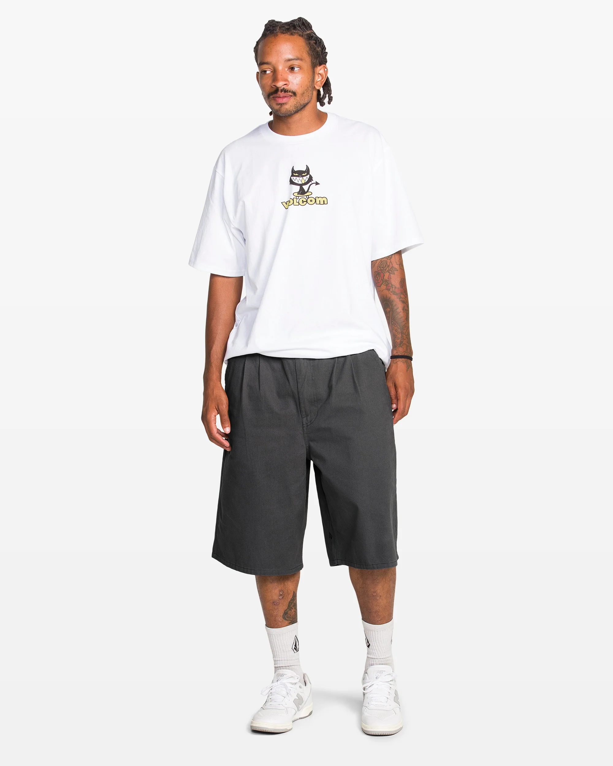 Men's Chillow Pleat Elastic Waist Chino Shorts - Image 4