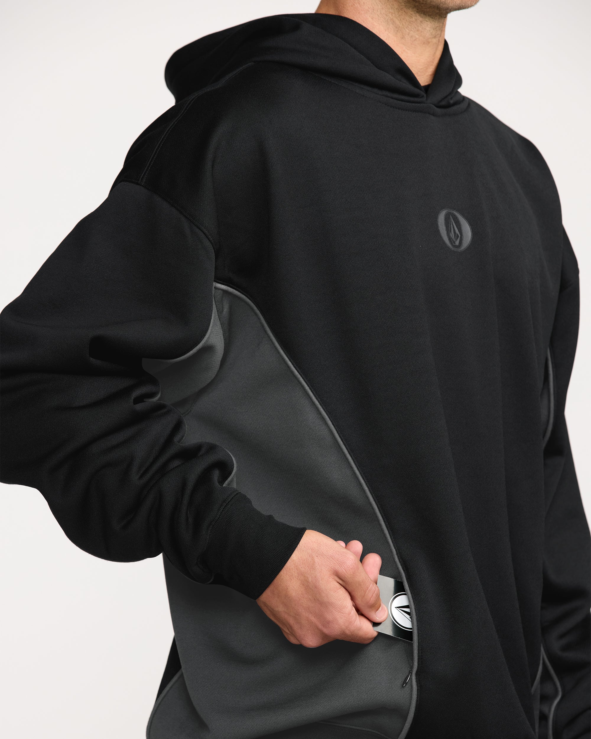 Men's Vital Hydro Pullover Hoodie - Image 3