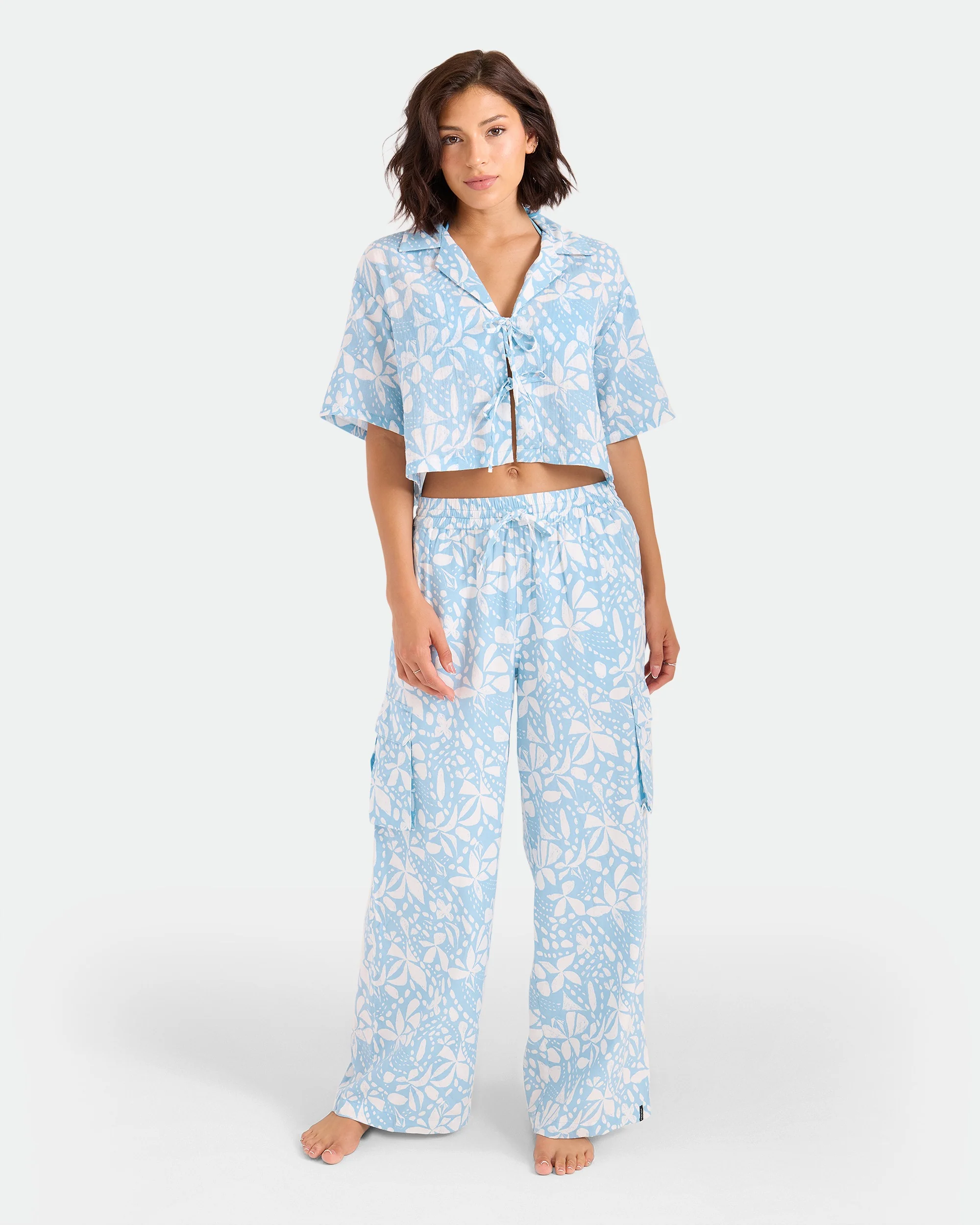Women's Tied Up Crop Shirt - Image 3
